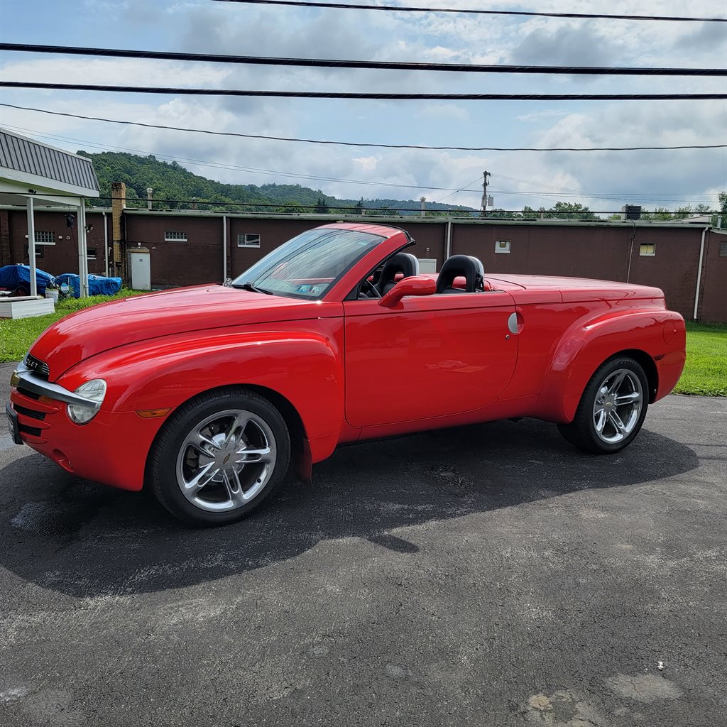 2005 Chevrolet SSR - Photo 13