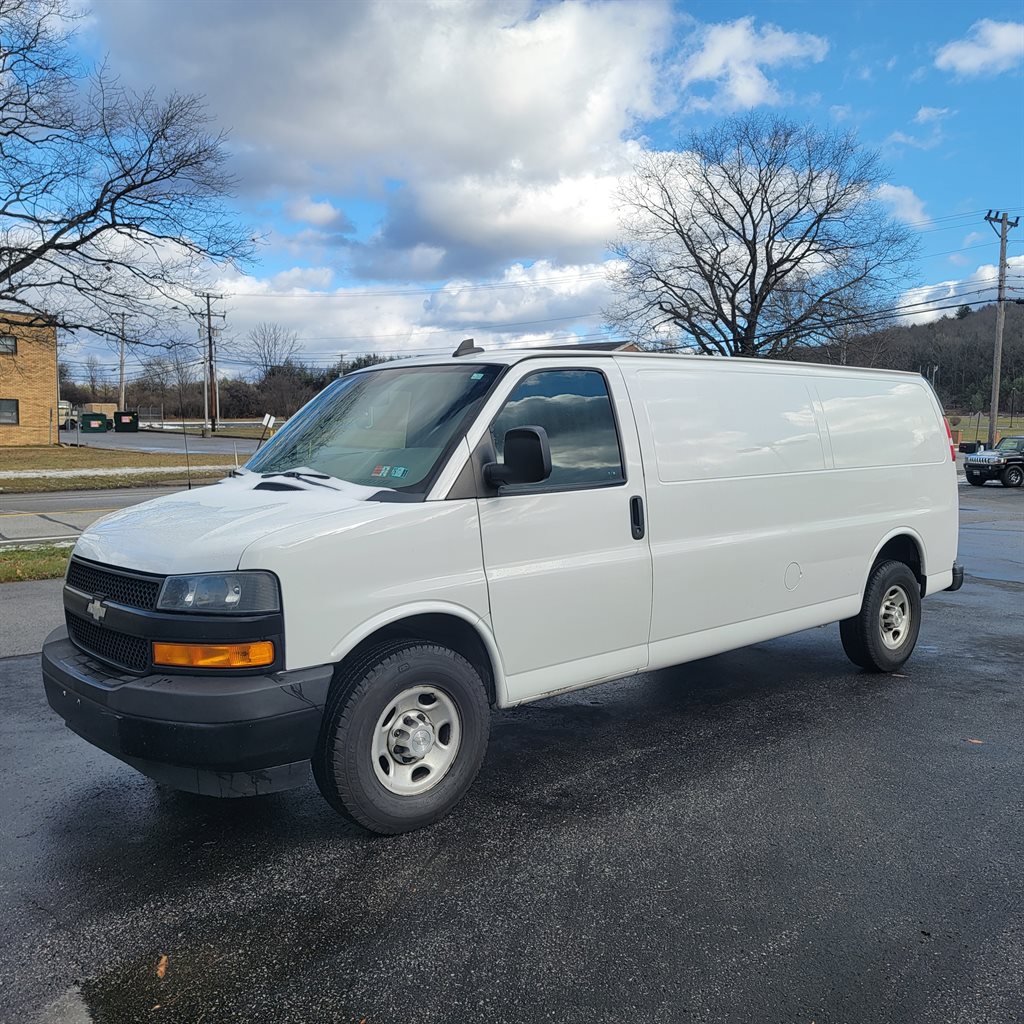 2018 Chevrolet Express Cargo Work Van's photo