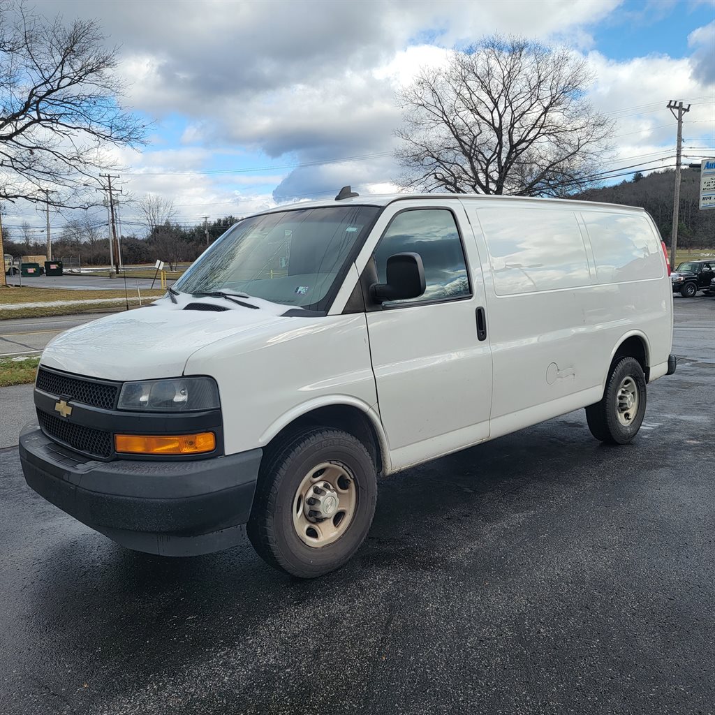 2020 Chevrolet Express Cargo Work Van's photo