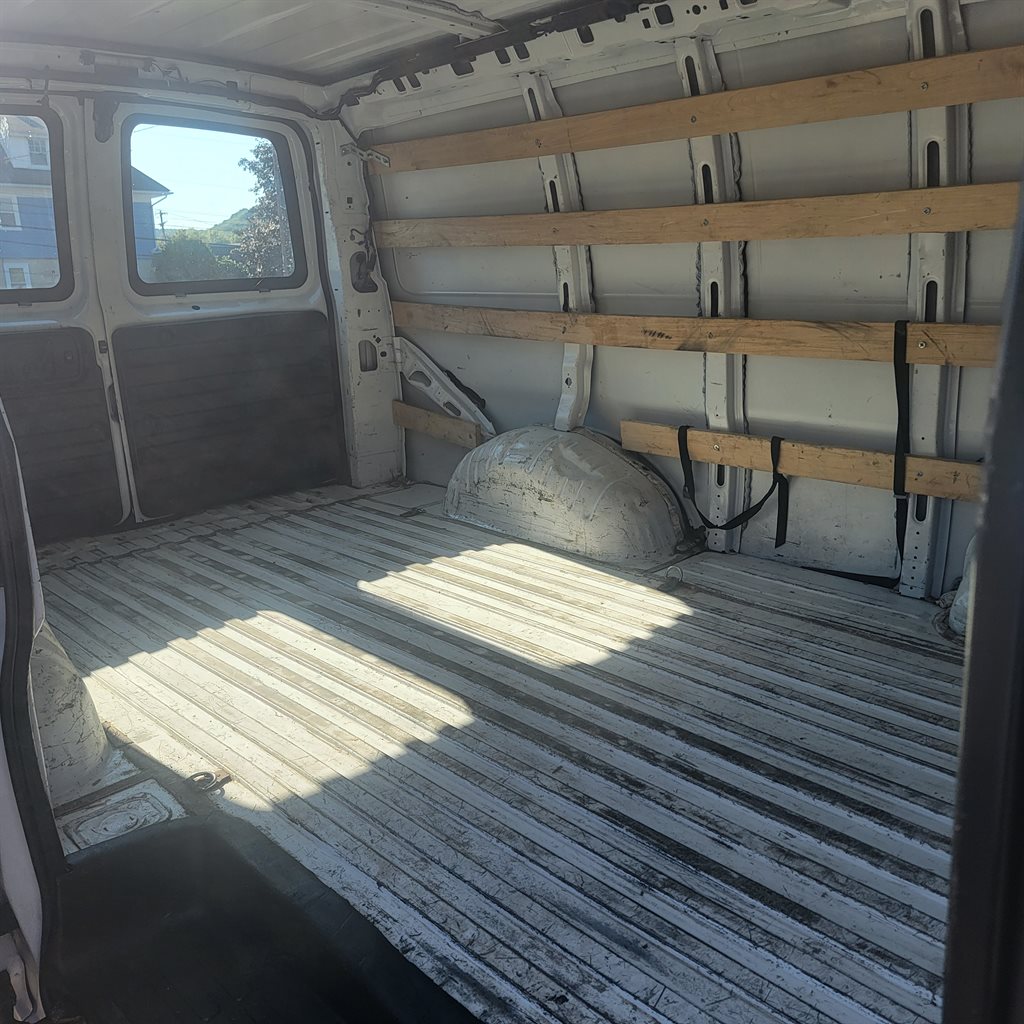 2019 Chevrolet Express Cargo Work Van - Photo 12